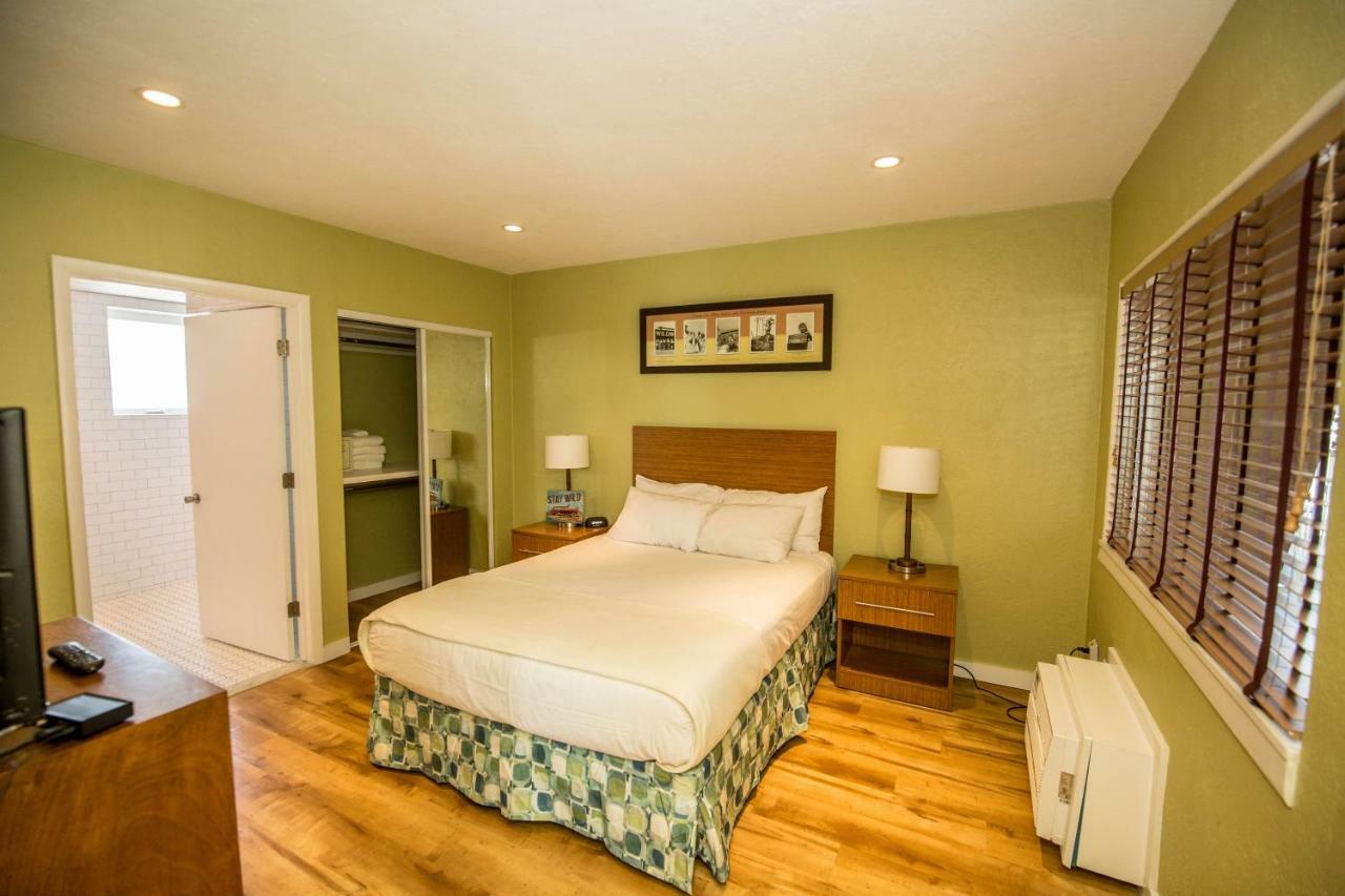 Blue Palms Resort Wildwood Exterior foto
