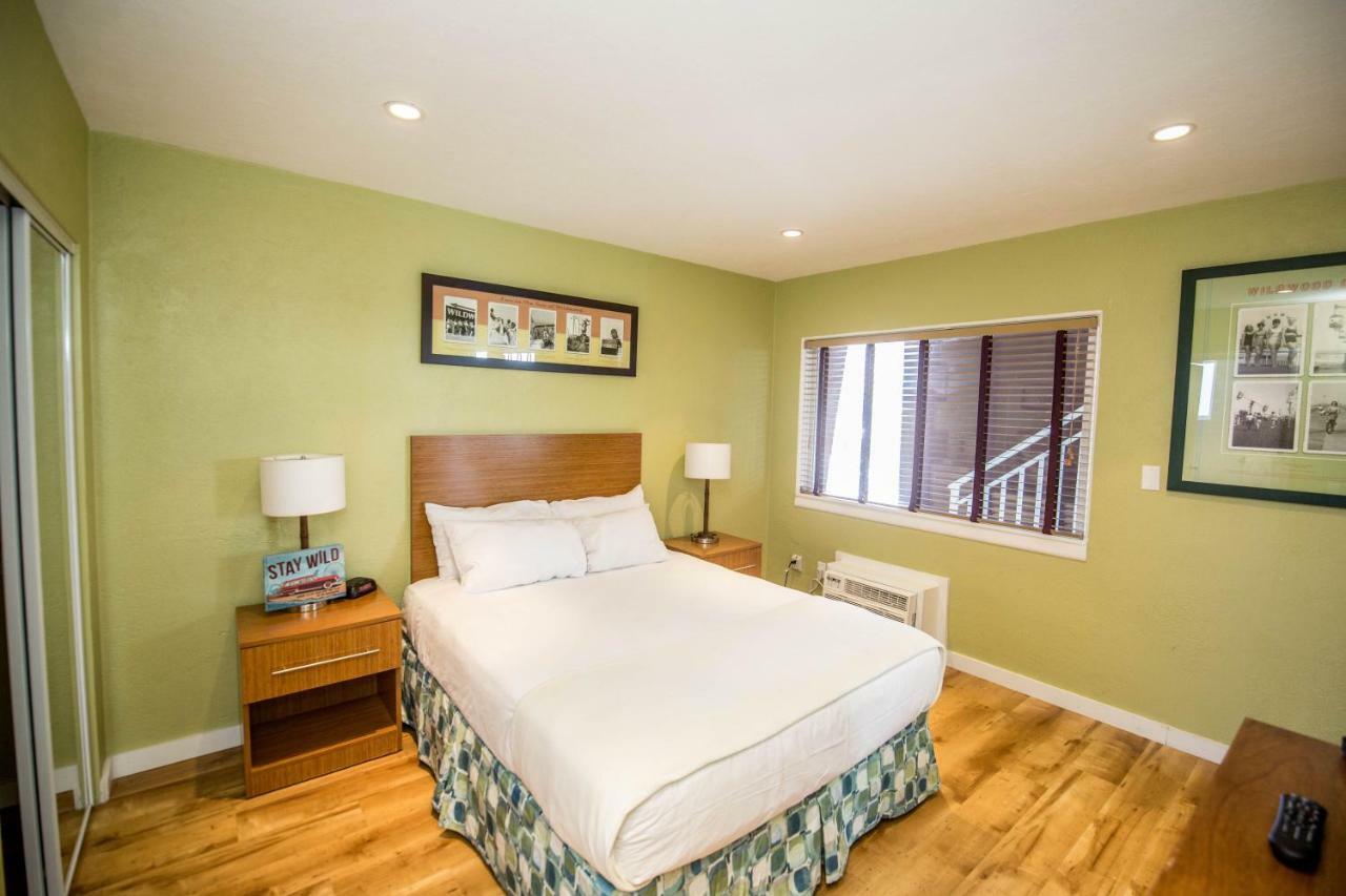 Blue Palms Resort Wildwood Exterior foto