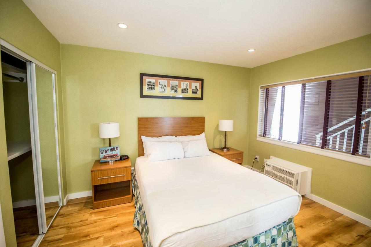 Blue Palms Resort Wildwood Exterior foto
